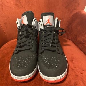 Jordan 1 Retro 89 Black Fire Red Cement